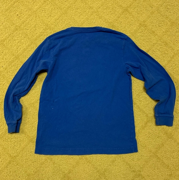 4/$20 Old Navy Graphic Long Sleeve - Picture 2 of 4